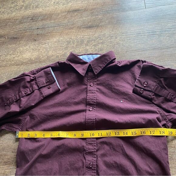 Tommy Hilfiger Button Down Shirt Wine Burgundy Slim Fit Medium - Picture 8 of 8